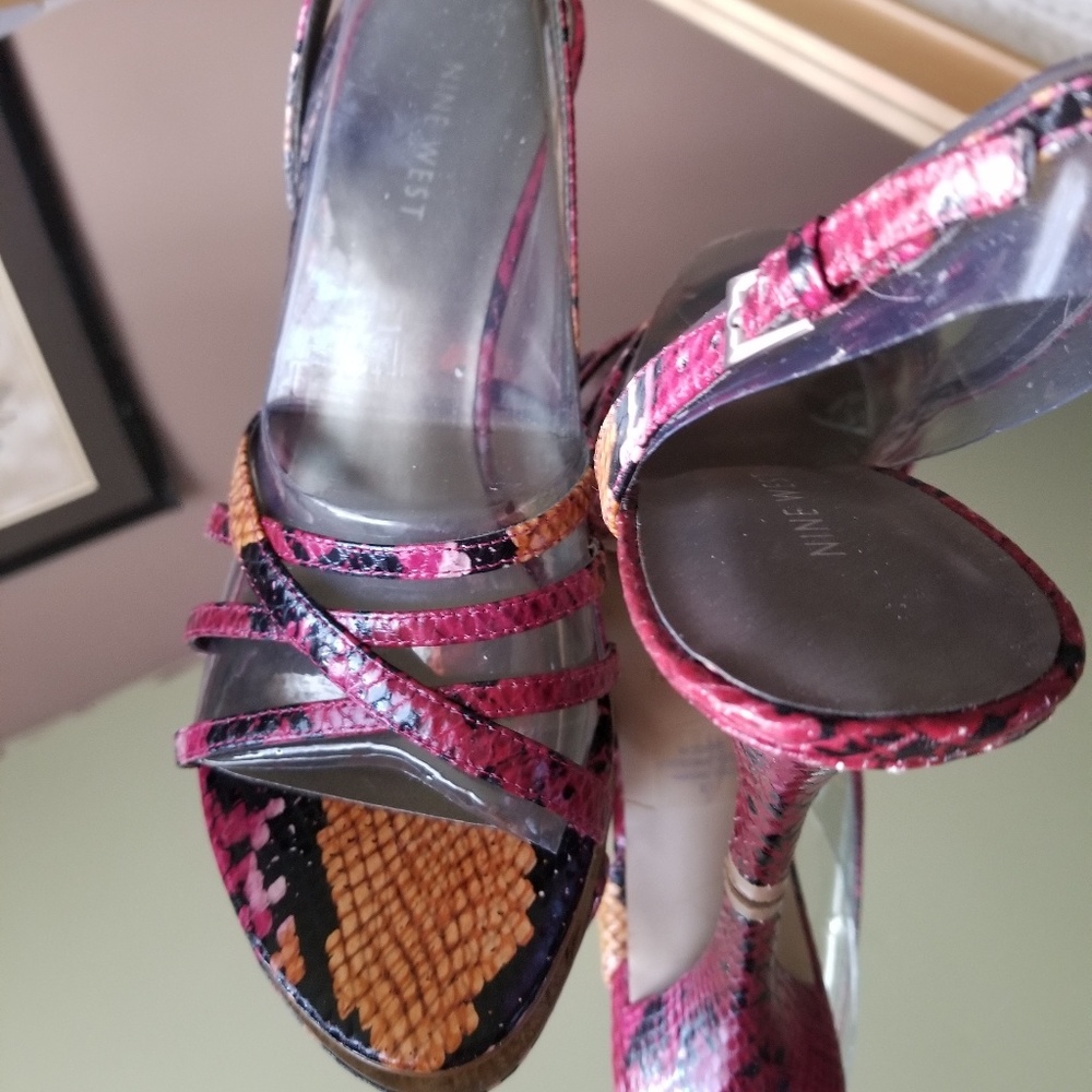 Shoes - Picture 2 of 4